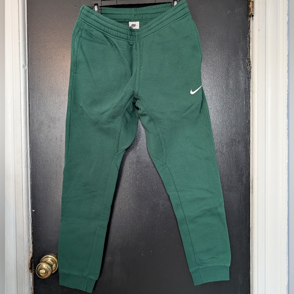 Nike Joggers Sweatpants Men's Green NEW